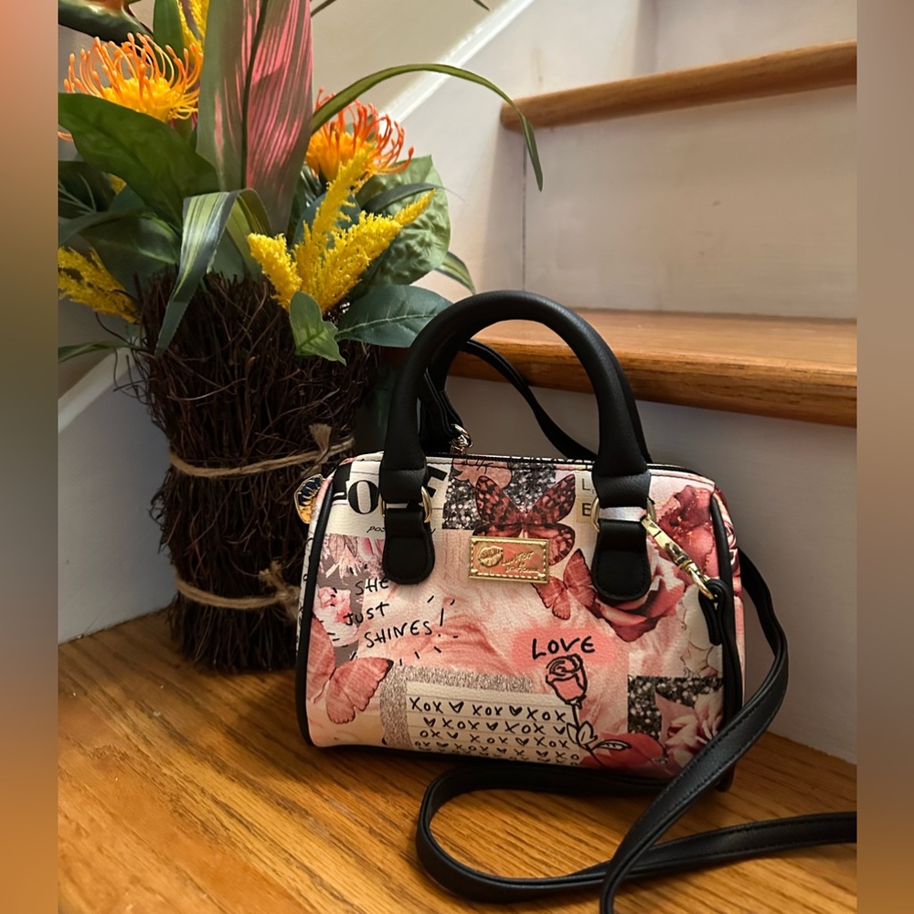 Luv Betsey Crossbody